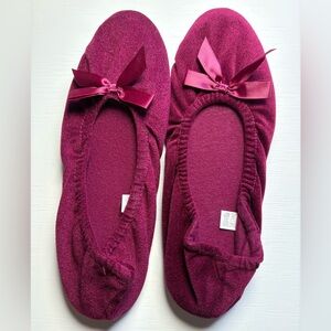 NWOT Burgundy Velour Slippers L 8-9